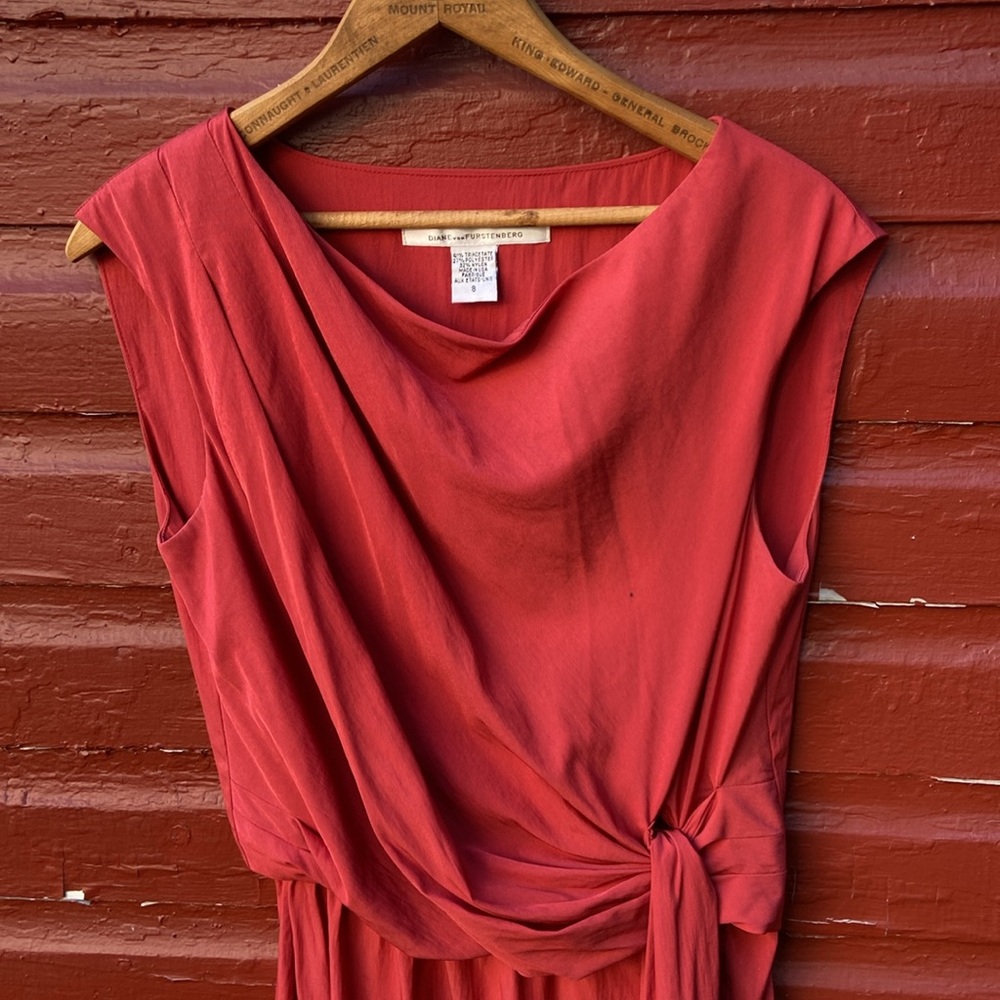Diane Von Furstenberg Tamara Dress in Cayenne Women’s Size 8 - Picture 5 of 13